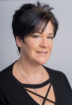 Portrait of Jeannine Maniscalco, NYS Licensed Real Estate Salesperson